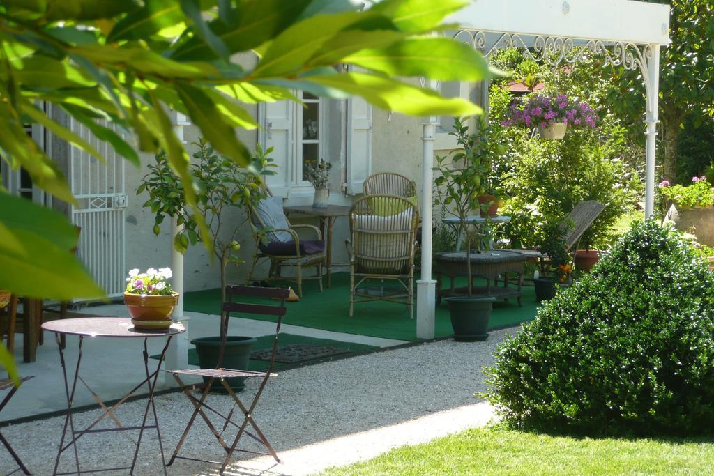 La Maison Du Parc Bed & Breakfast Lacave  Eksteriør bilde